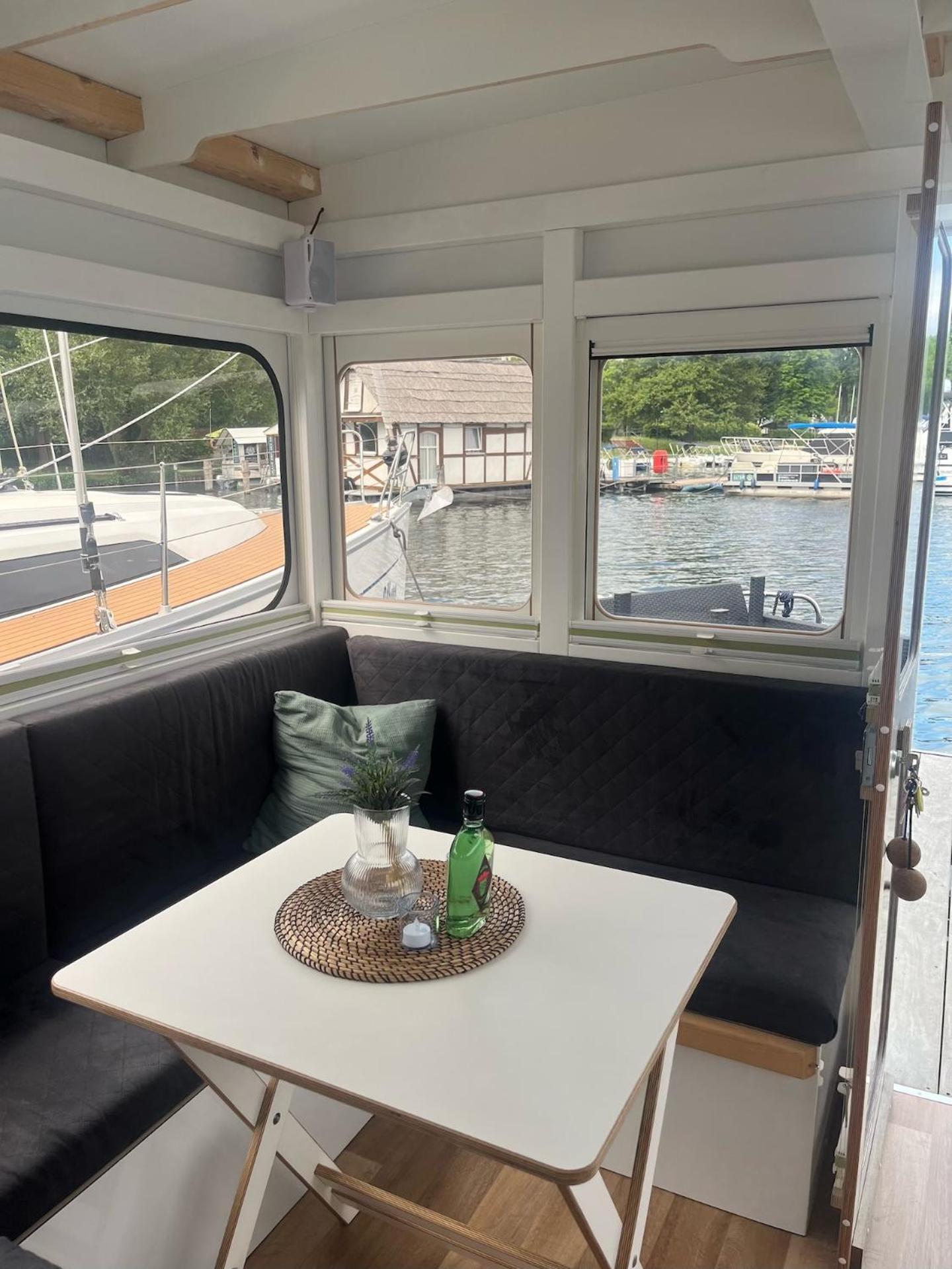 Wohlfuehlboot Hausboot - Festlieger Im Hafen Bad Saarow - Wc An Bord, Dusche An Land Hotel Buitenkant foto